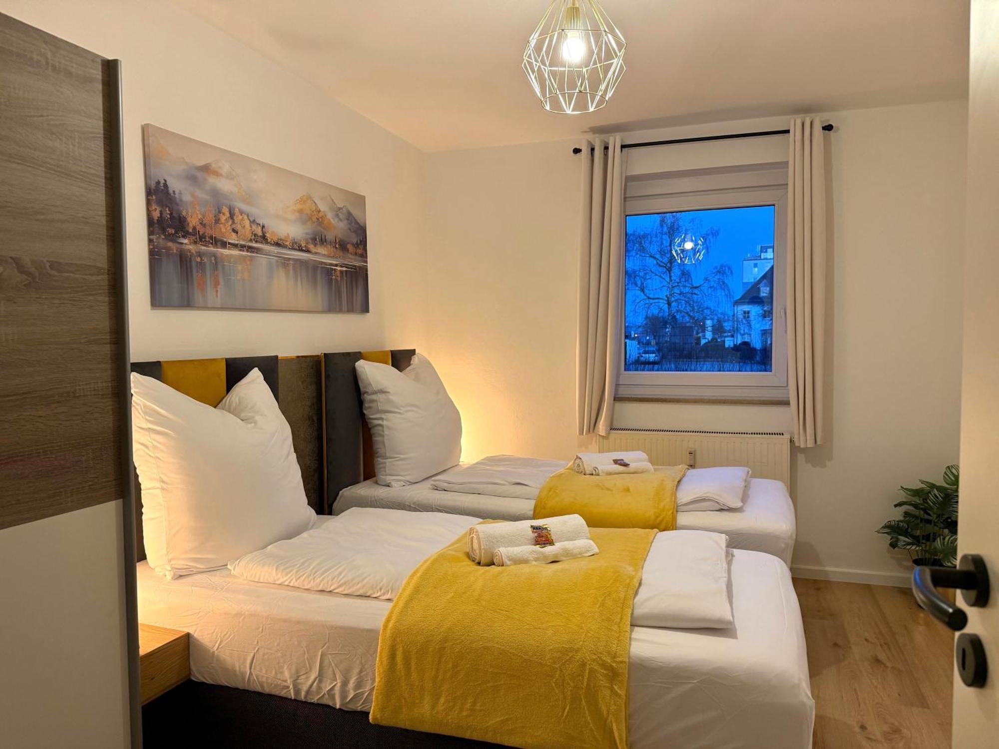 Yay - 65M2 Apartment Am Bahnhof - Smart Tv - Internet - Kaffee - Waschmaschine - Trockner Mühldorf Eksteriør billede